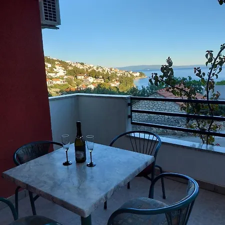 Apartment Tatjana Okrug Gornji